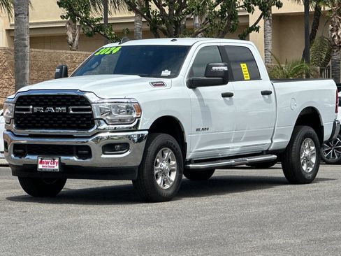 Used 2024 RAM 2500 Big Horn AWD/4WD image 8