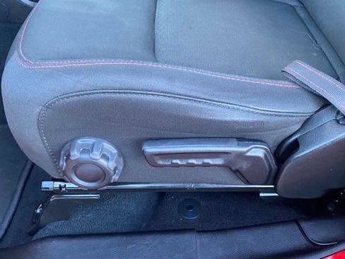 Used 2022 Jeep Wrangler Unlimited Rubicon w/ LED Lighting Group image 32