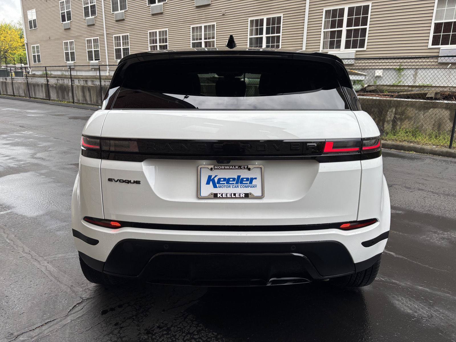 Used 2025 Land Rover Range Rover Evoque S AWD/4WD image 4