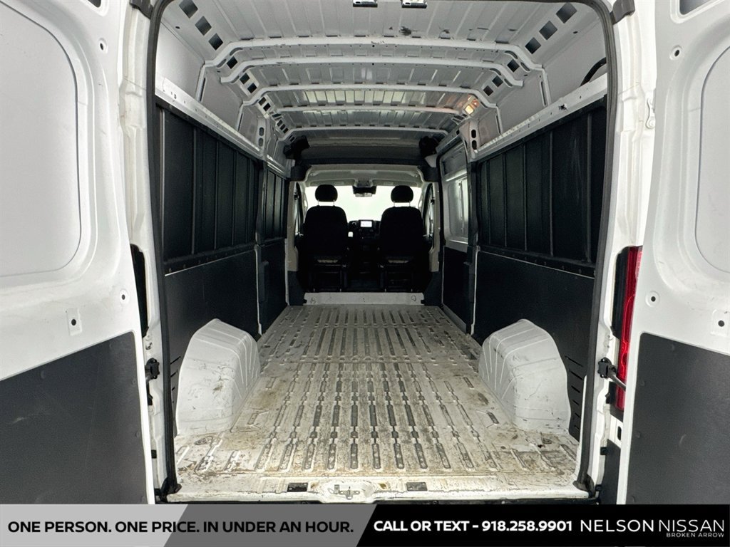 Used 2022 RAM ProMaster 2500 w/ Driver Convenience Group FWD image 22