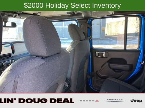 New 2025 Jeep Gladiator Willys image 28