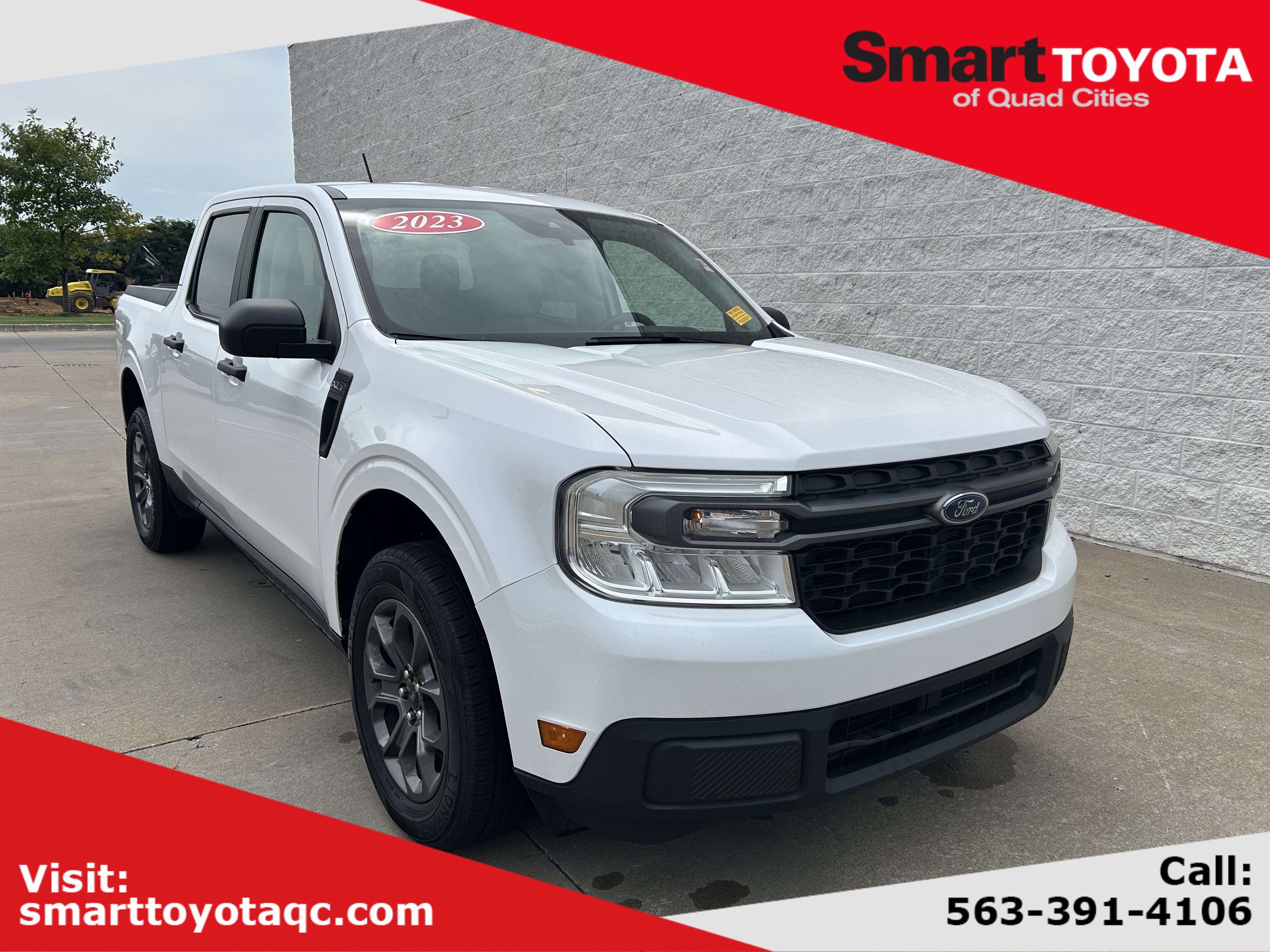 Used 2023 Ford Maverick XLT FWD image 1