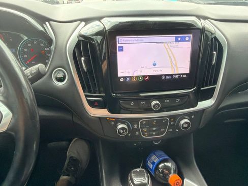 Used 2020 Chevrolet Traverse Premier w/ Redline Edition AWD/4WD image 12