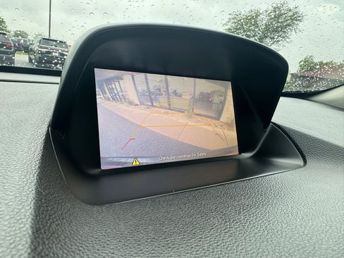 Used 2015 Buick Encore Convenience FWD image 13