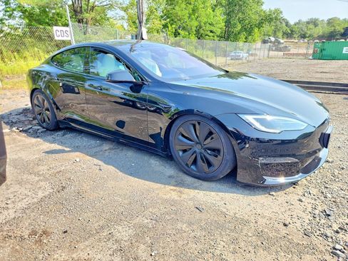 Used 2024 Tesla Model S AWD/4WD image 1