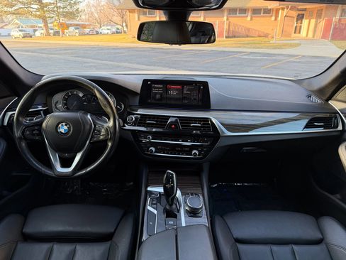 Used 2018 BMW 530i xDrive image 17