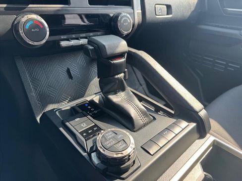 Used 2025 Toyota Tacoma TRD Off-Road AWD/4WD image 20
