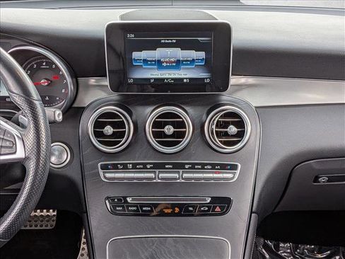 Used 2019 Mercedes-Benz GLC 300 4MATIC image 14