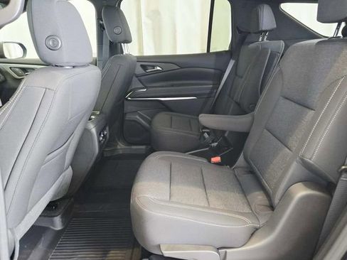 New 2026 Chevrolet Traverse LT w/ Midnight/Sport Edition image 9