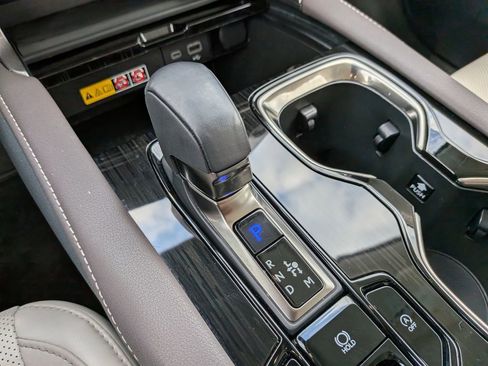Used 2024 Lexus RX 350 FWD w/ Technology Package image 23