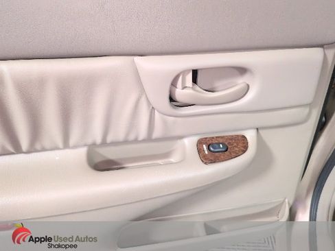 Used 2004 Buick Century Custom image 20