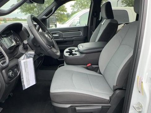 New 2023 RAM 4500 SLT w/ Quick Order Package 2YG SLT image 9