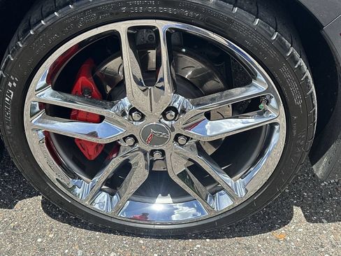 Used 2014 Chevrolet Corvette Stingray Convertible RWD image 30