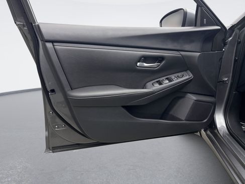 Used 2023 Nissan Sentra SV w/ All-Weather Package FWD image 9