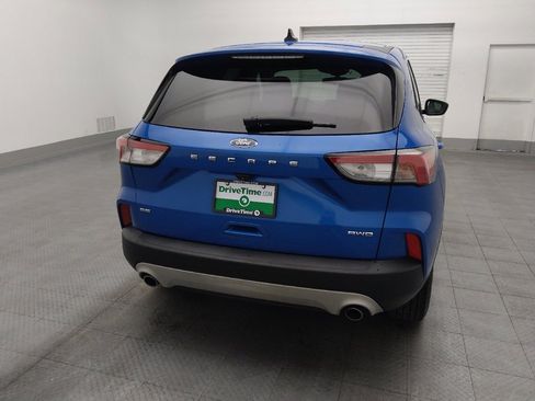 Used 2020 Ford Escape SE image 7