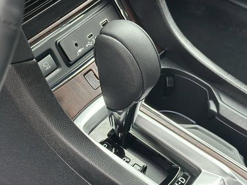 Certified 2023 Subaru Ascent Touring AWD/4WD image 19