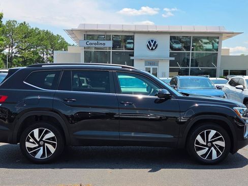 Used 2026 Volkswagen Atlas SE FWD image 6