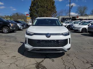 Used 2025 Volkswagen Tiguan S video 2