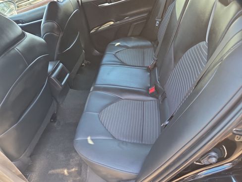 Used 2023 Toyota Camry SE w/ Convenience Package image 12