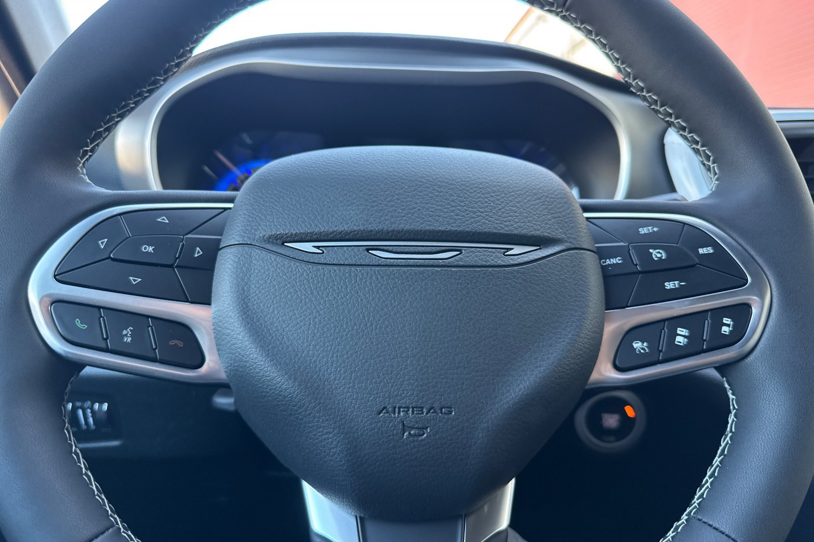 New 2027 Chrysler Pacifica Select FWD image 21