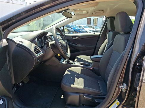 Used 2017 Chevrolet Cruze LT FWD image 13