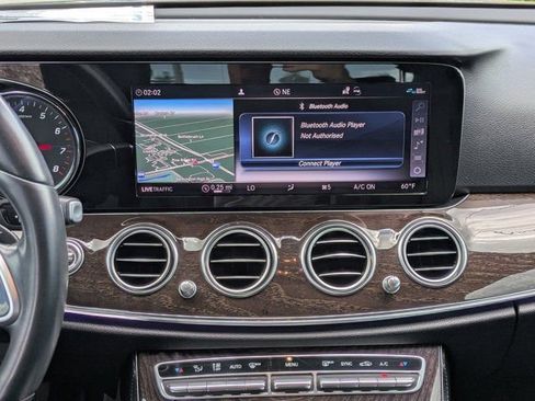 Used 2019 Mercedes-Benz E 300 E 300 image 17