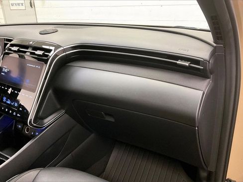 Certified 2023 Hyundai Santa Cruz Limited image 15