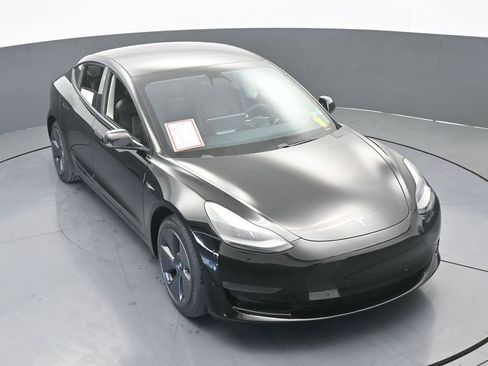 Used 2021 Tesla Model 3 Standard Range Plus image 49