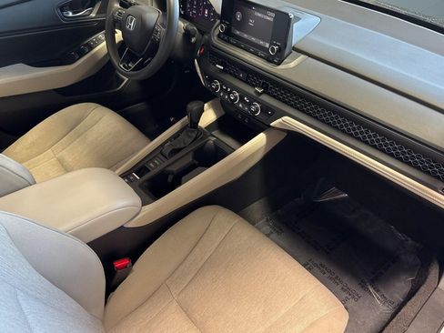 Used 2023 Honda Accord EX image 31