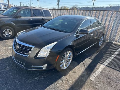 Used 2014 Cadillac XTS Platinum image 3