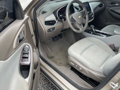 Used 2023 Chevrolet Malibu LT image 4