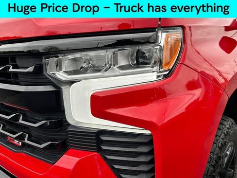 Used 2024 Chevrolet Silverado 1500 LT Trail Boss w/ Convenience Package II AWD/4WD image 7