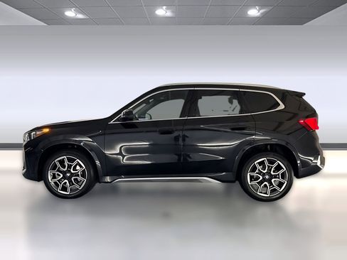 Used 2025 BMW X1 xDrive28i w/ Convenience Package image 2