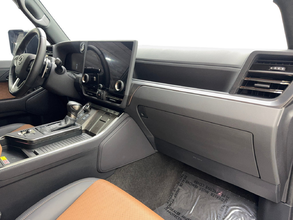 Used 2025 Lexus GX 550 w/ Accessory Package (2T) AWD/4WD image 58