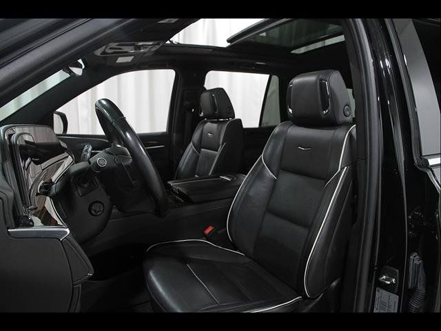 Certified 2022 Cadillac Escalade Premium Luxury AWD/4WD image 5