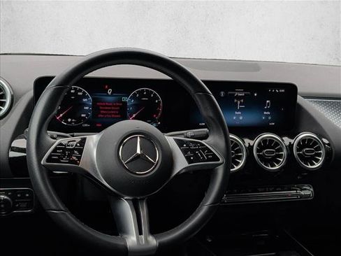 Certified 2024 Mercedes-Benz GLA 250 image 16