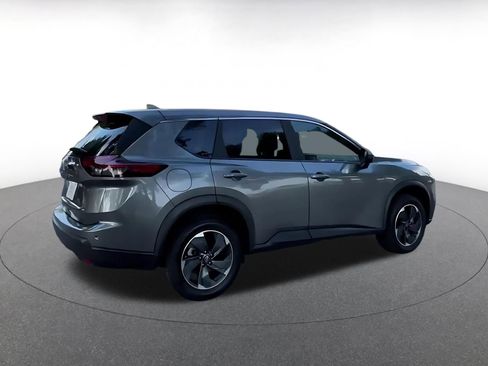 Used 2025 Nissan Rogue SV FWD image 15