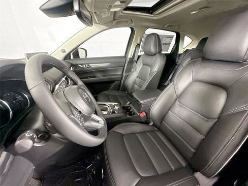New 2025 MAZDA CX-5 AWD 2.5 S w/ Premium Plus Pkg image 3