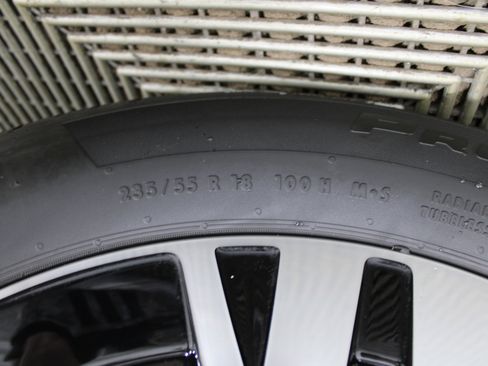 Used 2025 Mercedes-Benz GLA 250 4MATIC image 39