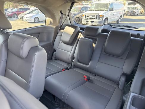 Used 2016 Honda Odyssey Touring Elite image 11