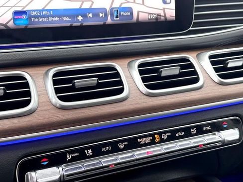 Certified 2026 Mercedes-Benz GLS 450 4MATIC image 24