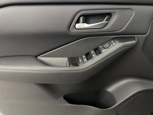 New 2026 Nissan Rogue SV FWD image 22