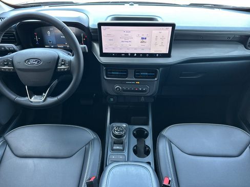 Used 2025 Ford Maverick Lobo AWD/4WD image 13