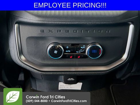 New 2026 Ford Expedition Platinum w/ Stealth Performance Package AWD/4WD image 31