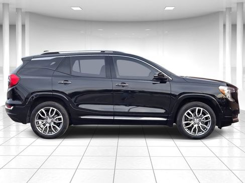 Used 2024 GMC Terrain Denali w/ Denali Premium Package image 2