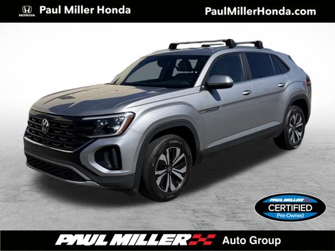 Used 2024 Volkswagen Atlas Cross Sport SE AWD/4WD image 1