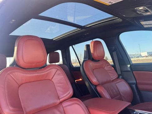 Used 2025 Lincoln Aviator Reserve w/ Equipment Group 201A image 24