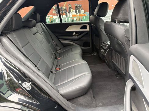 Used 2024 Mercedes-Benz GLE 450e 4MATIC image 14