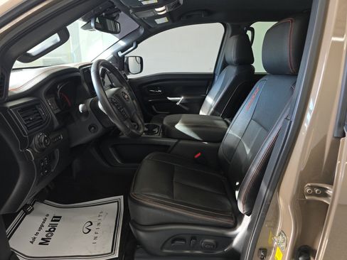 Used 2021 Nissan Titan PRO-4X w/ Pro-4x Convenience Package image 31