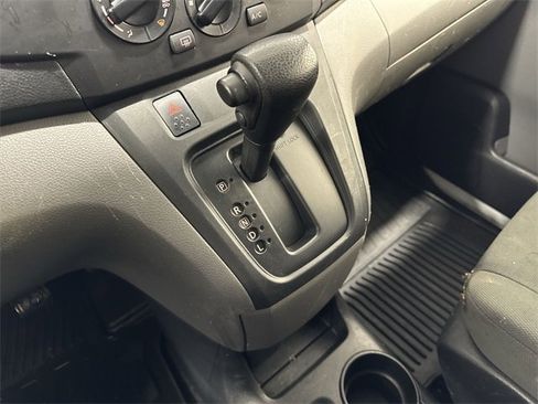 Used 2015 Nissan NV200 S w/ Back Door Glass Package image 16